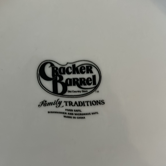 Cracker Barrel Sunflower set of 2 Decor Plates - Picture 4 of 4